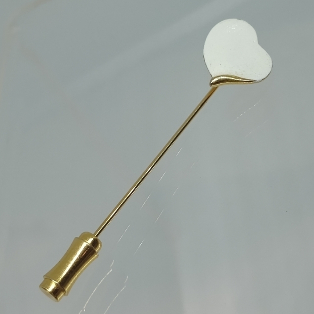 * vintage Crown Trifari white enamel heart stick pin brooch